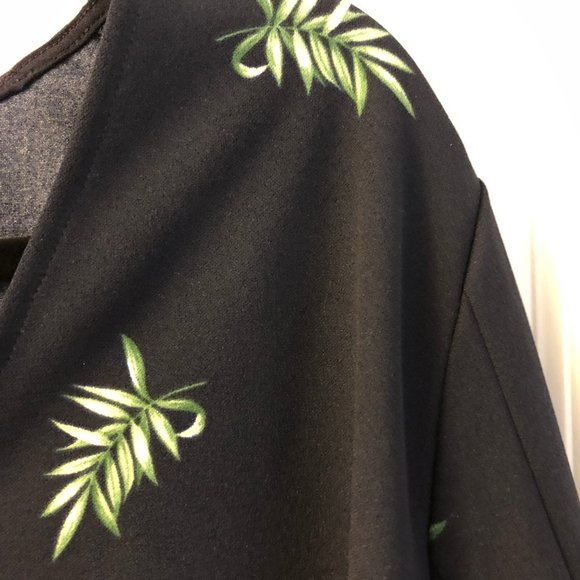 navy Ann Taylor bell sleeve blouse - Picture 4 of 4